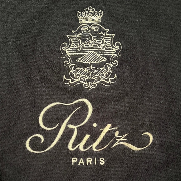 Frame Ritz Oversized Cashmere Sweater - Picture 4 of 7